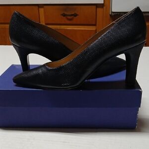 Stuart Weitzman Ossarah Navy Blue Check Design Calf Leather Pumps Heels Size 10